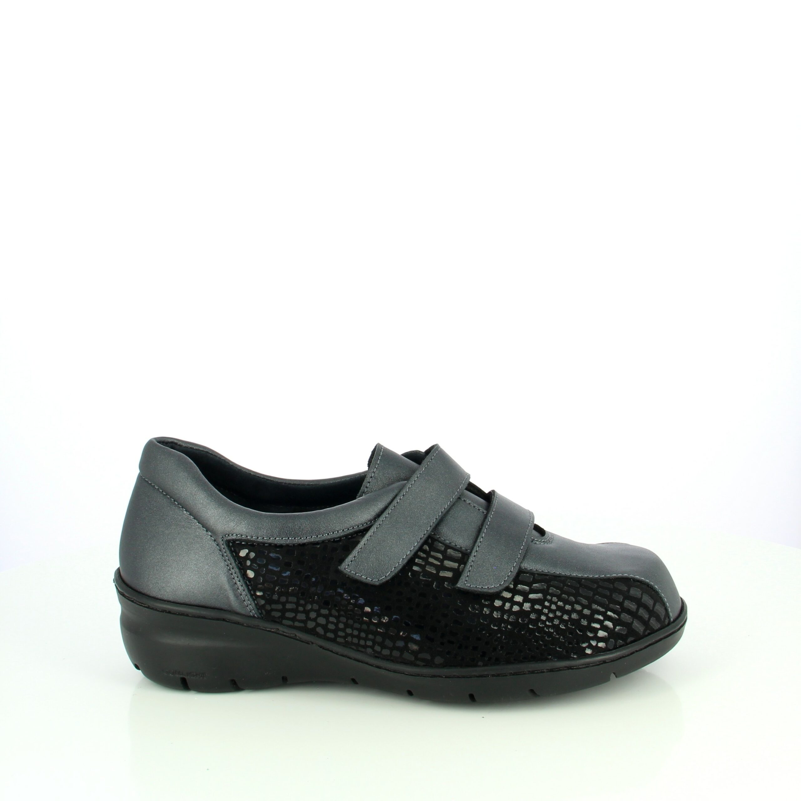 Gorze noir : chaussure thérapeutique pour femme avec volume variable et deux bandes scratch